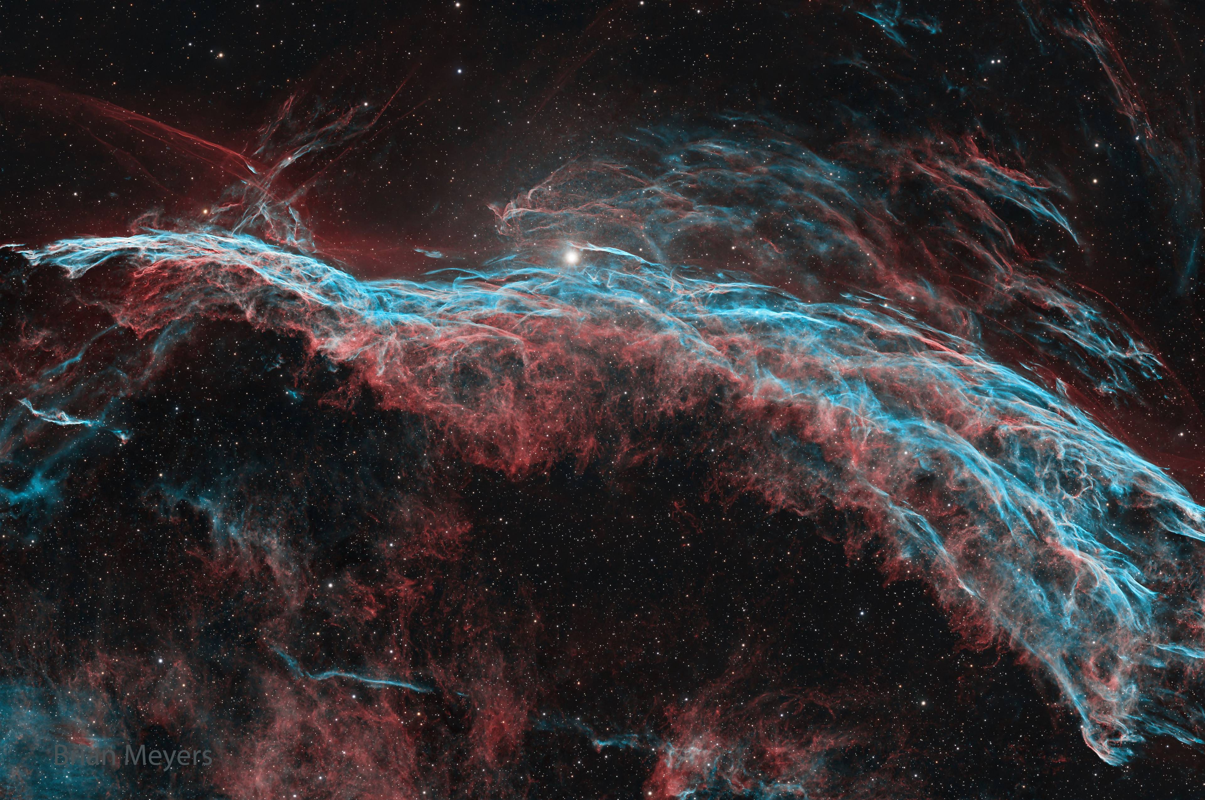Nebula Veil: Pozostatky dávnej explózie hviezdy - Astronomická fotografia dňa 2025-10-01 | astronomická fotografia dňa, Nebula Veil, supernova